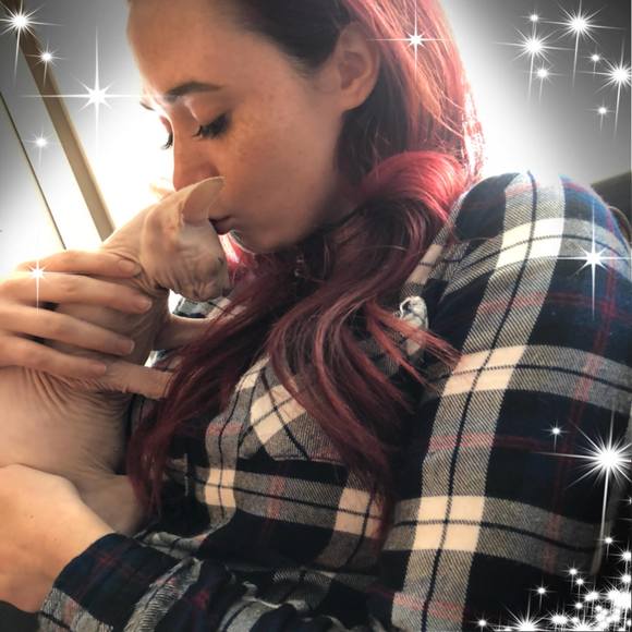 Meet your Posher, Taylor - Picture 1 of 1